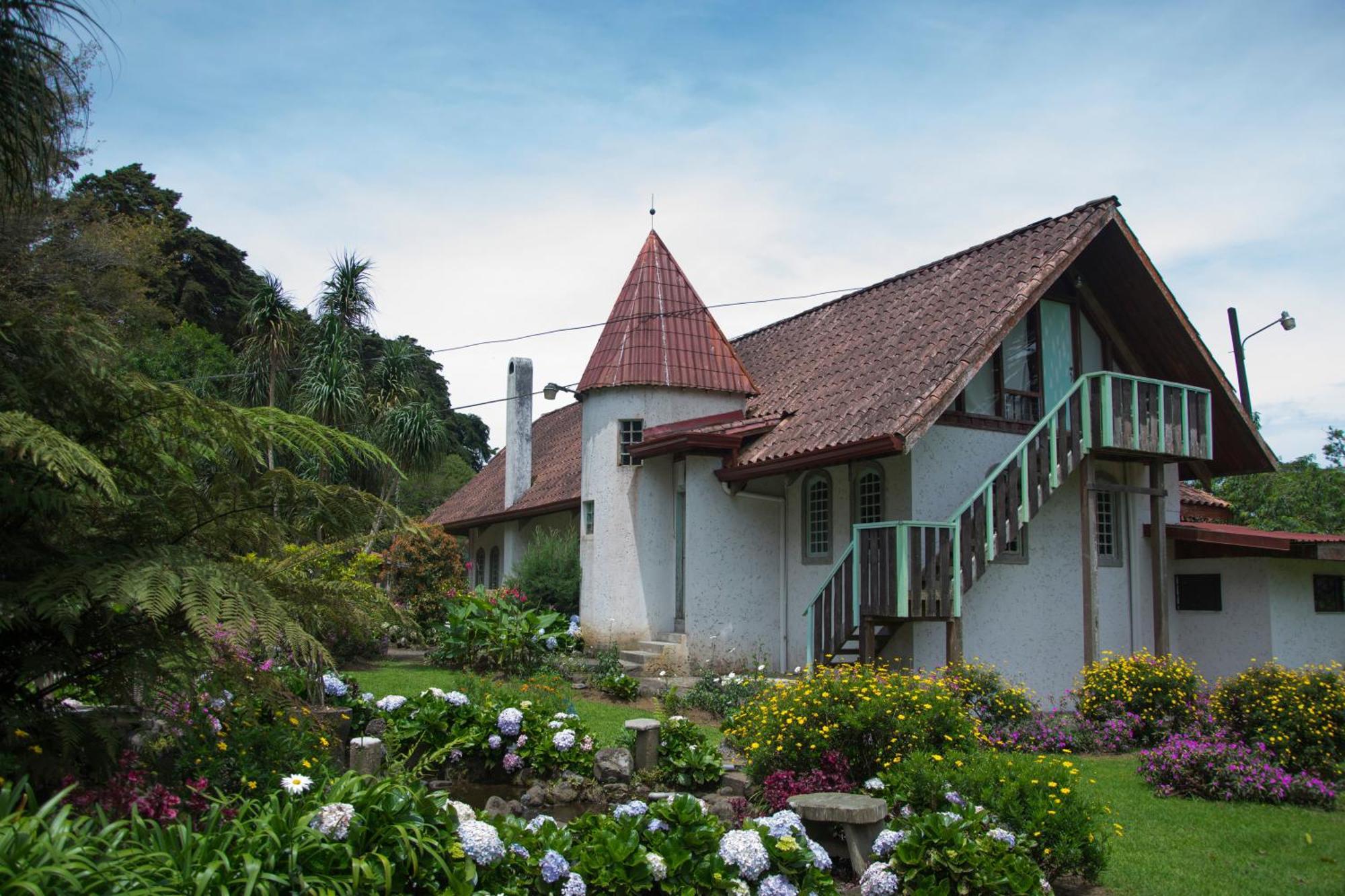 Hotel Chalet Tirol Heredia Bagian luar foto